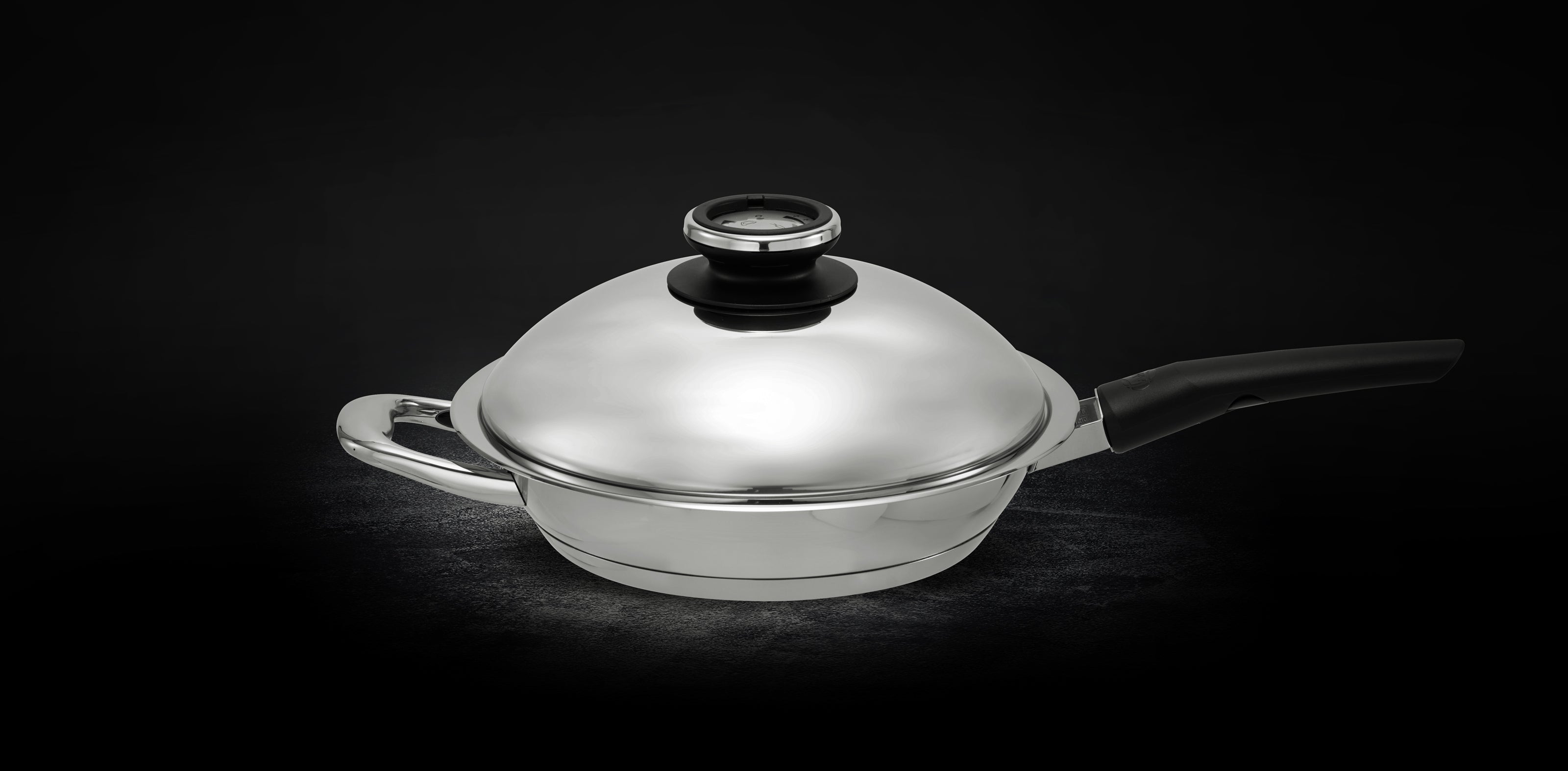 AMC Pfanne im Zentrum